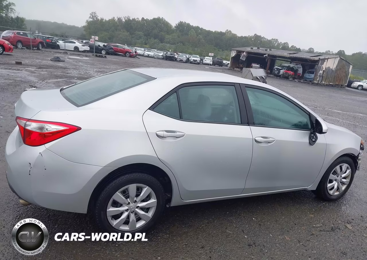 2015 Toyota Corolla Le VIN:2T1BURHEXFC243556 - 14