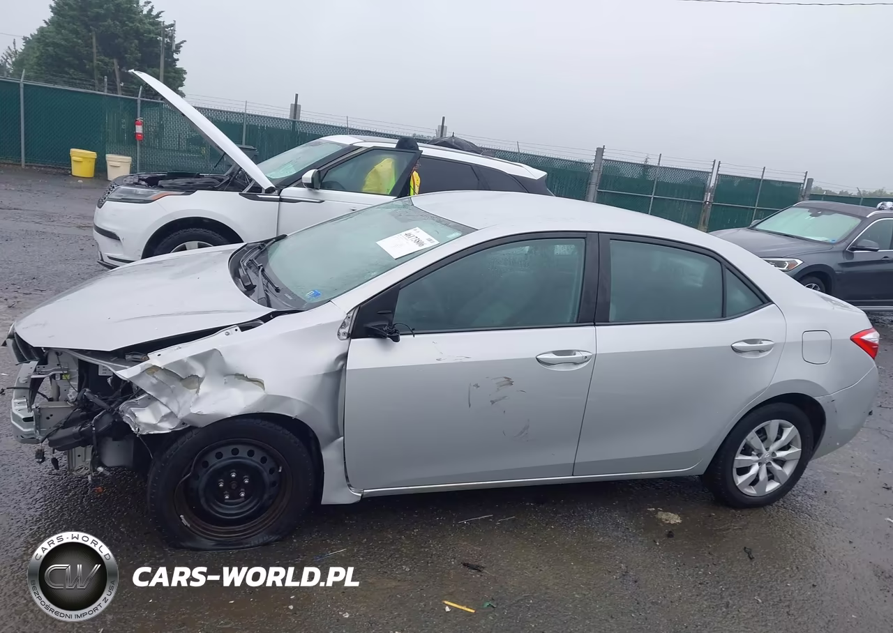 2015 Toyota Corolla Le VIN:2T1BURHEXFC243556 - 15