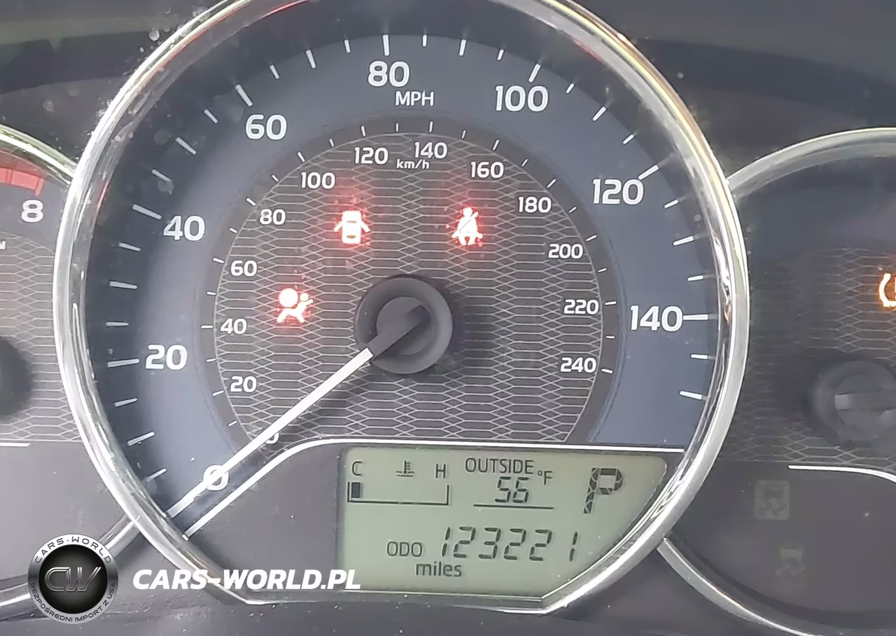 2015 Toyota Corolla Le VIN:2T1BURHEXFC243556 - 16