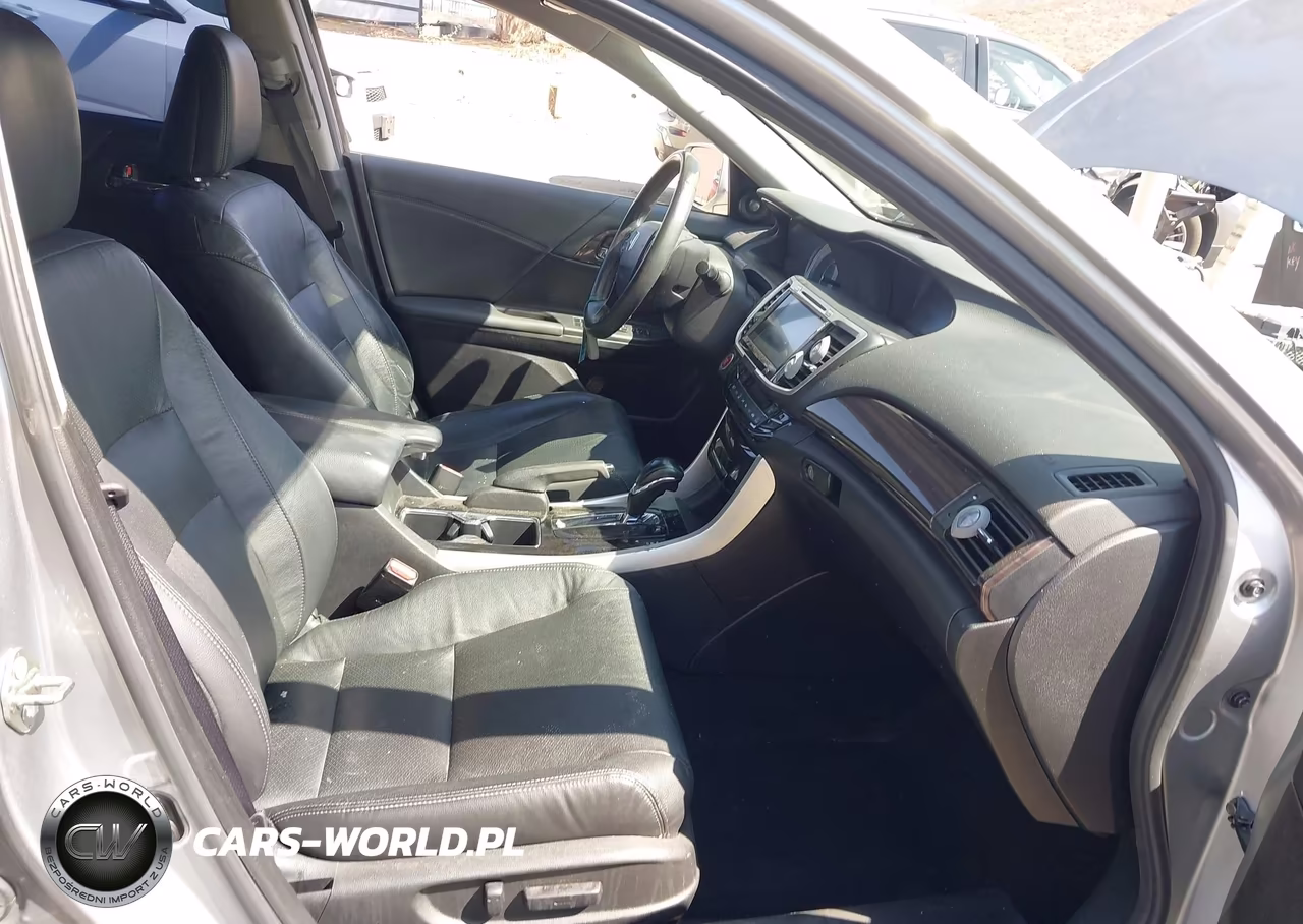 2017 Honda Accord Ex-L VIN:1HGCR2F81HA130419 - 5