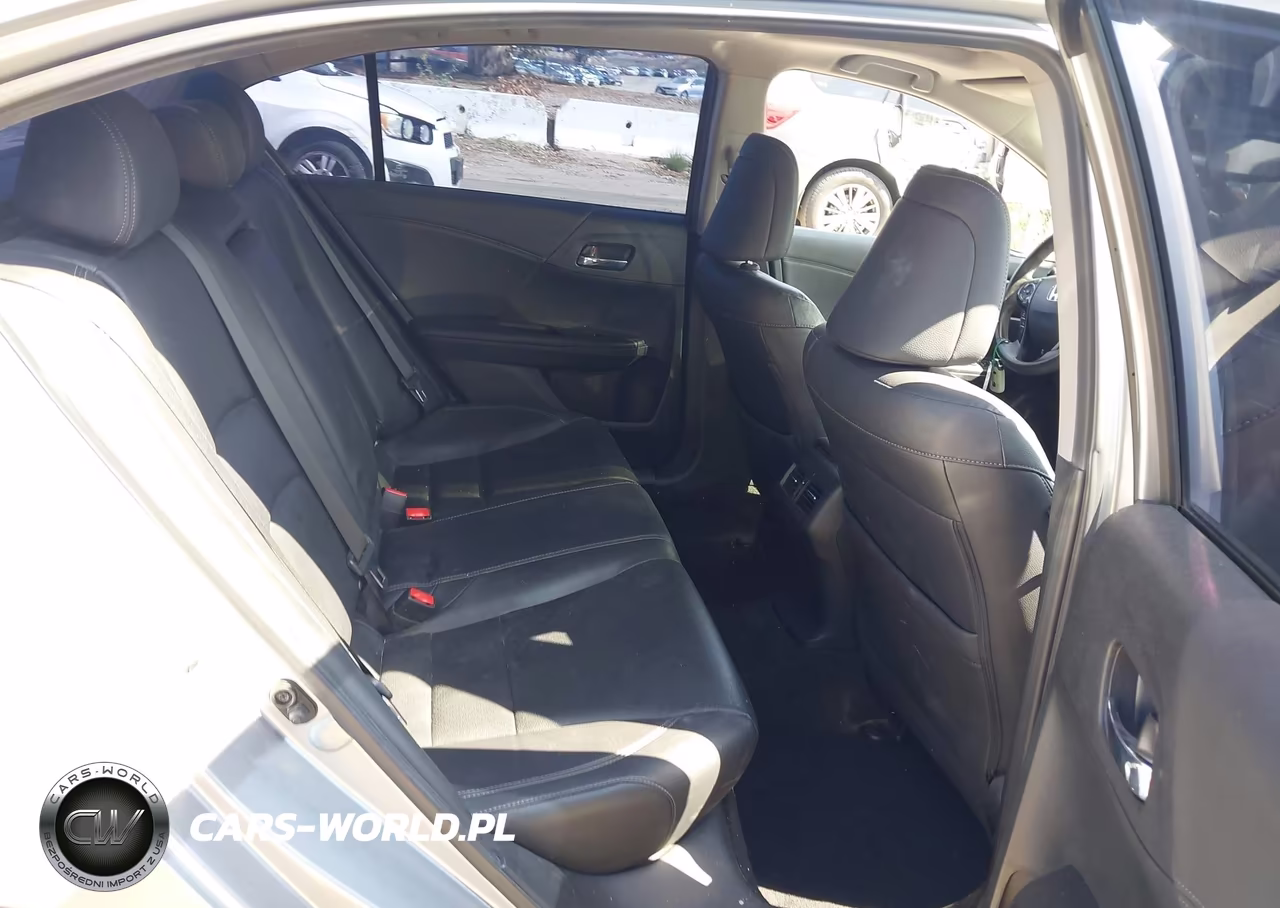 2017 Honda Accord Ex-L VIN:1HGCR2F81HA130419 - 8