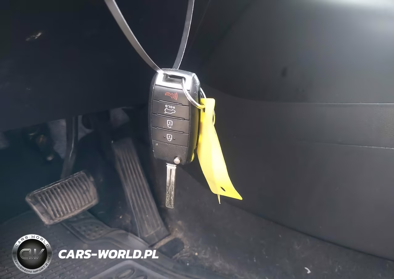 2017 Kia Soul + VIN:KNDJP3A57H7450548 - 11