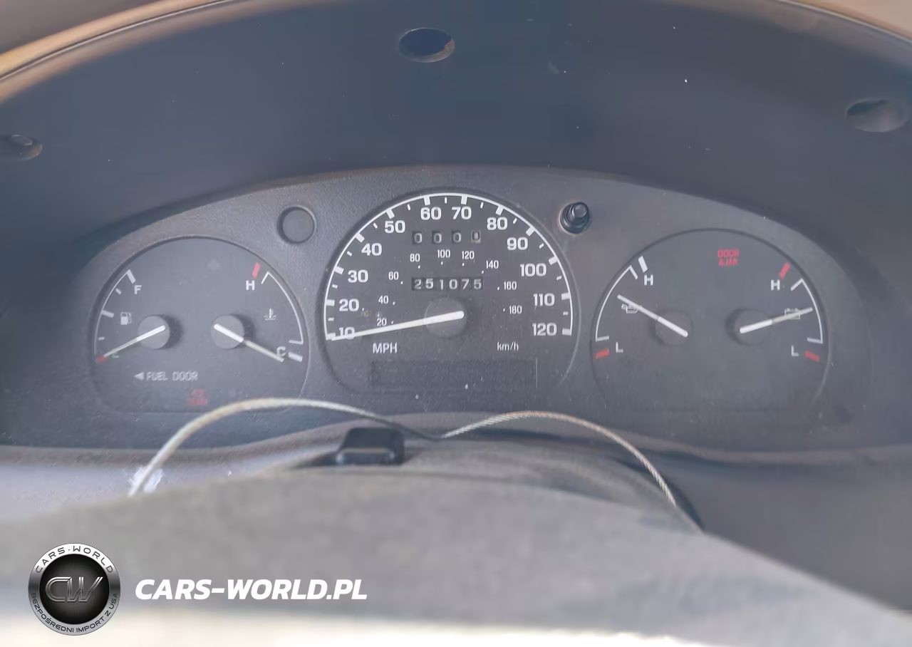 2000 Mazda B2500 Se-Sx VIN:4F4YR12C8YTM02453 - 7