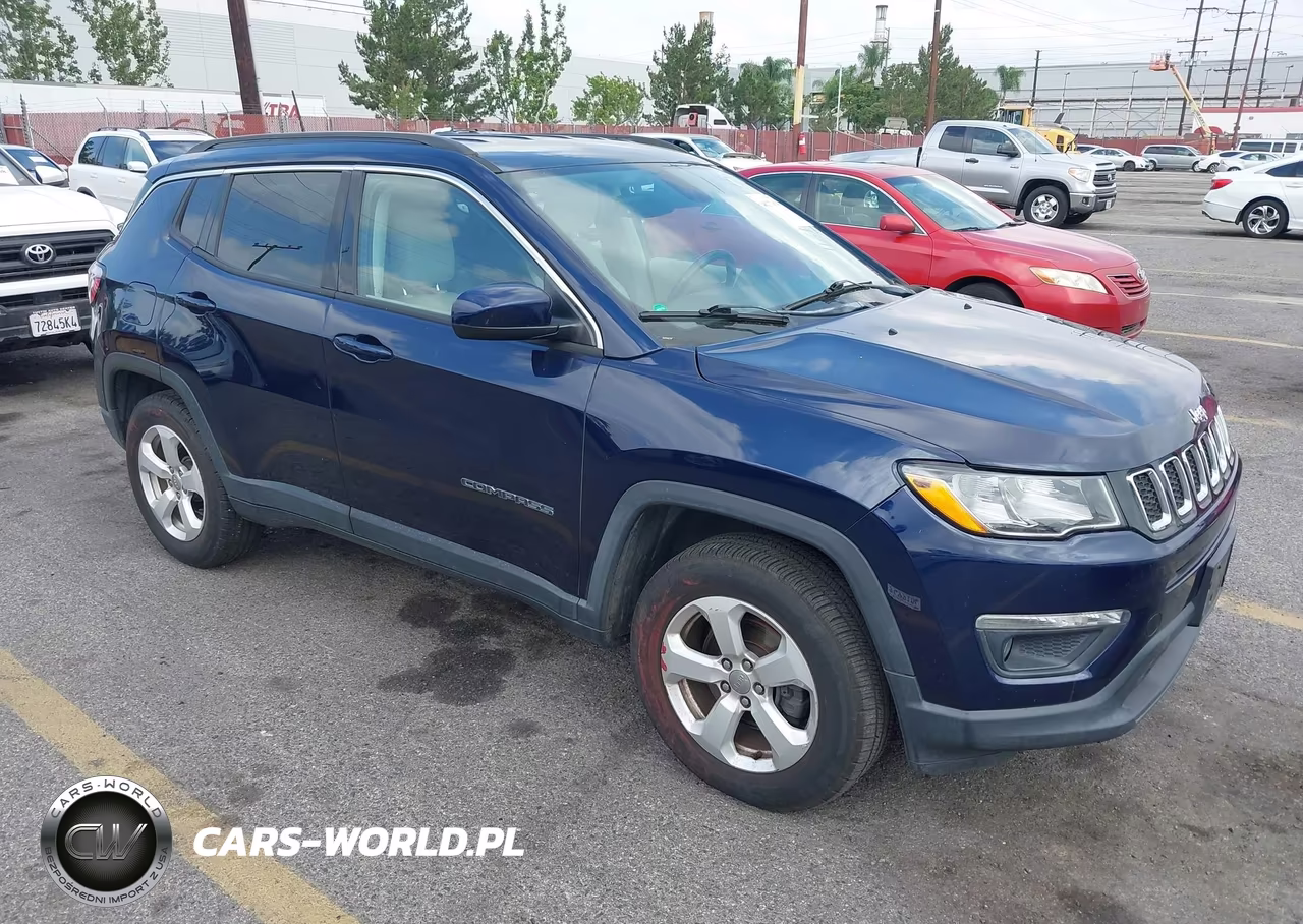 2018 Jeep Compass Latitude 4X4 – zdjęcie 1 z 17