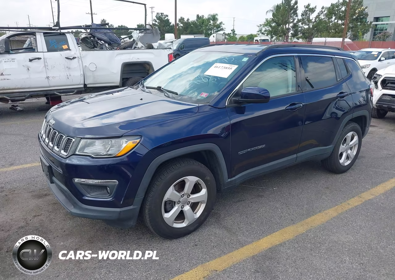 2018 Jeep Compass Latitude 4X4 VIN:3C4NJDBB8JT185878 - 2