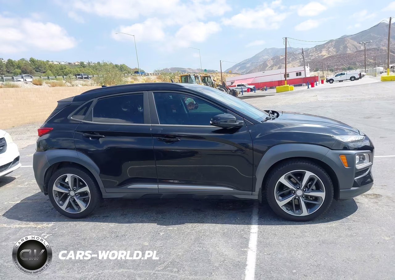 2019 Hyundai Kona Ultimate VIN:KM8K53A55KU375279 - 13