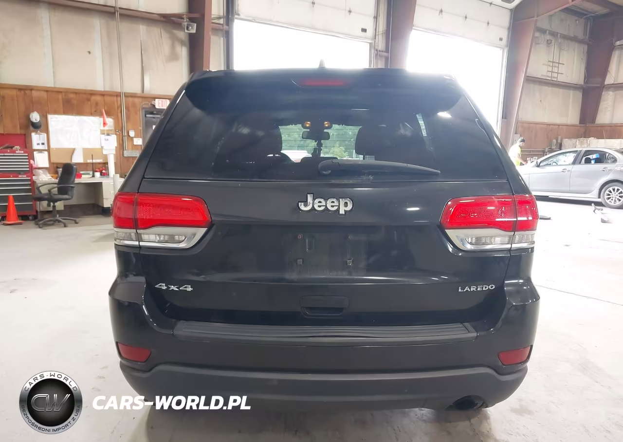 2014 Jeep Grand Cherokee Laredo VIN:1C4RJFAG2EC214139 - 16
