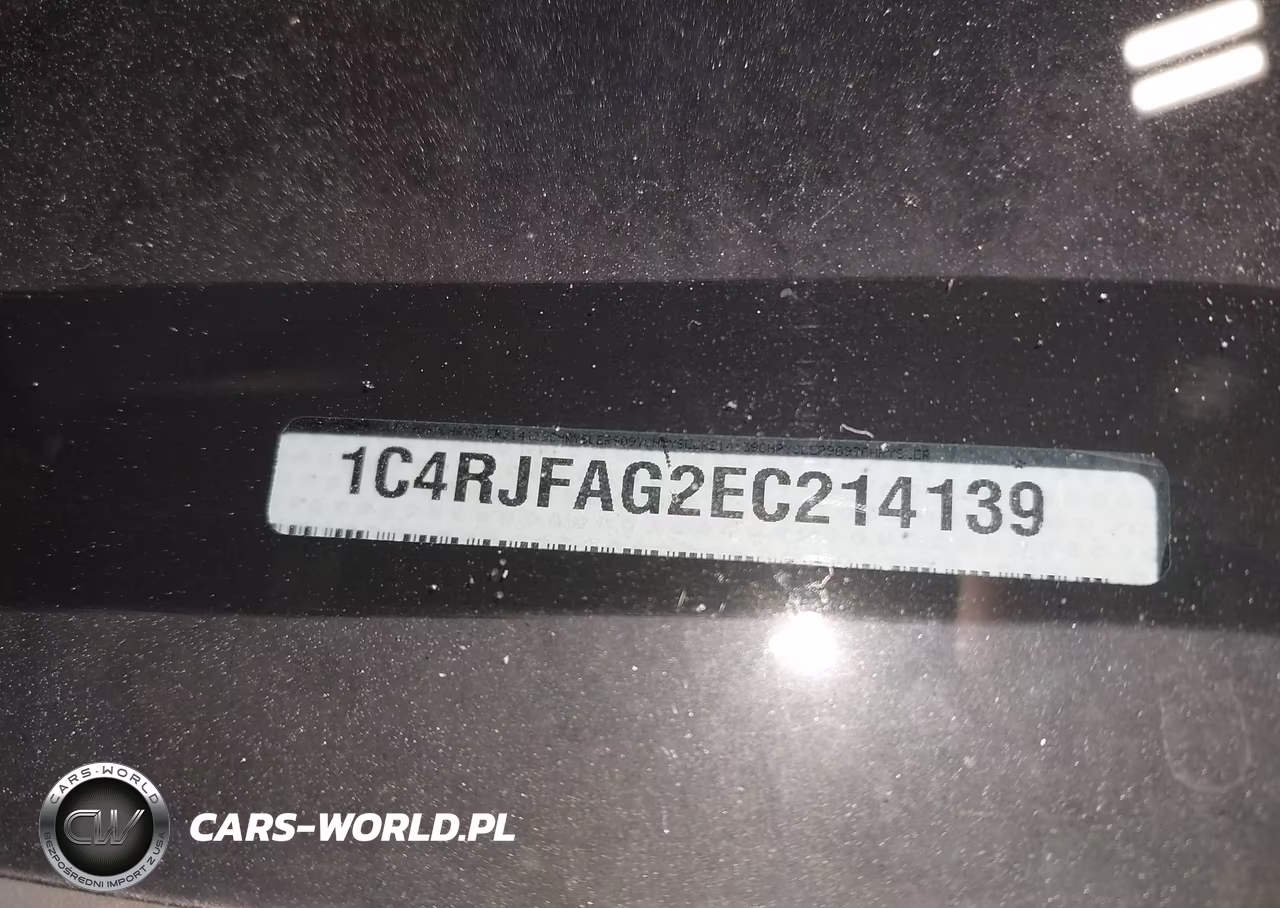 2014 Jeep Grand Cherokee Laredo VIN:1C4RJFAG2EC214139 - 9