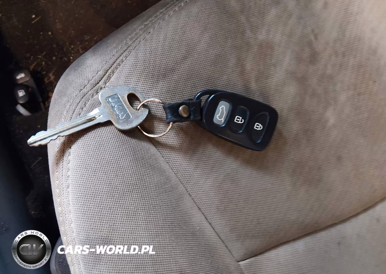 2012 Hyundai Elantra Gls VIN:5NPDH4AE6CH131355 - 11