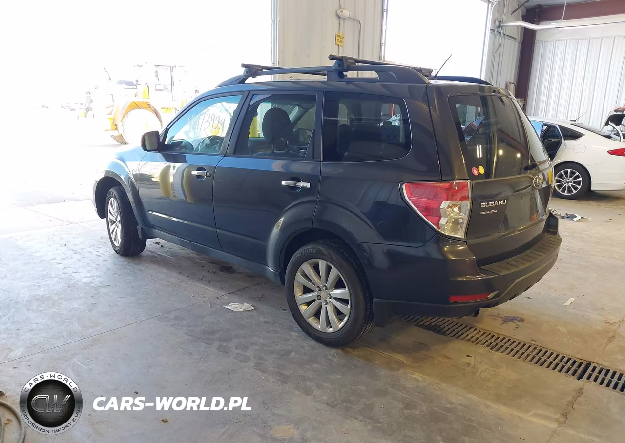 2011 Subaru Forester 2.5X Premium VIN:JF2SHADC3BH726288 - 3