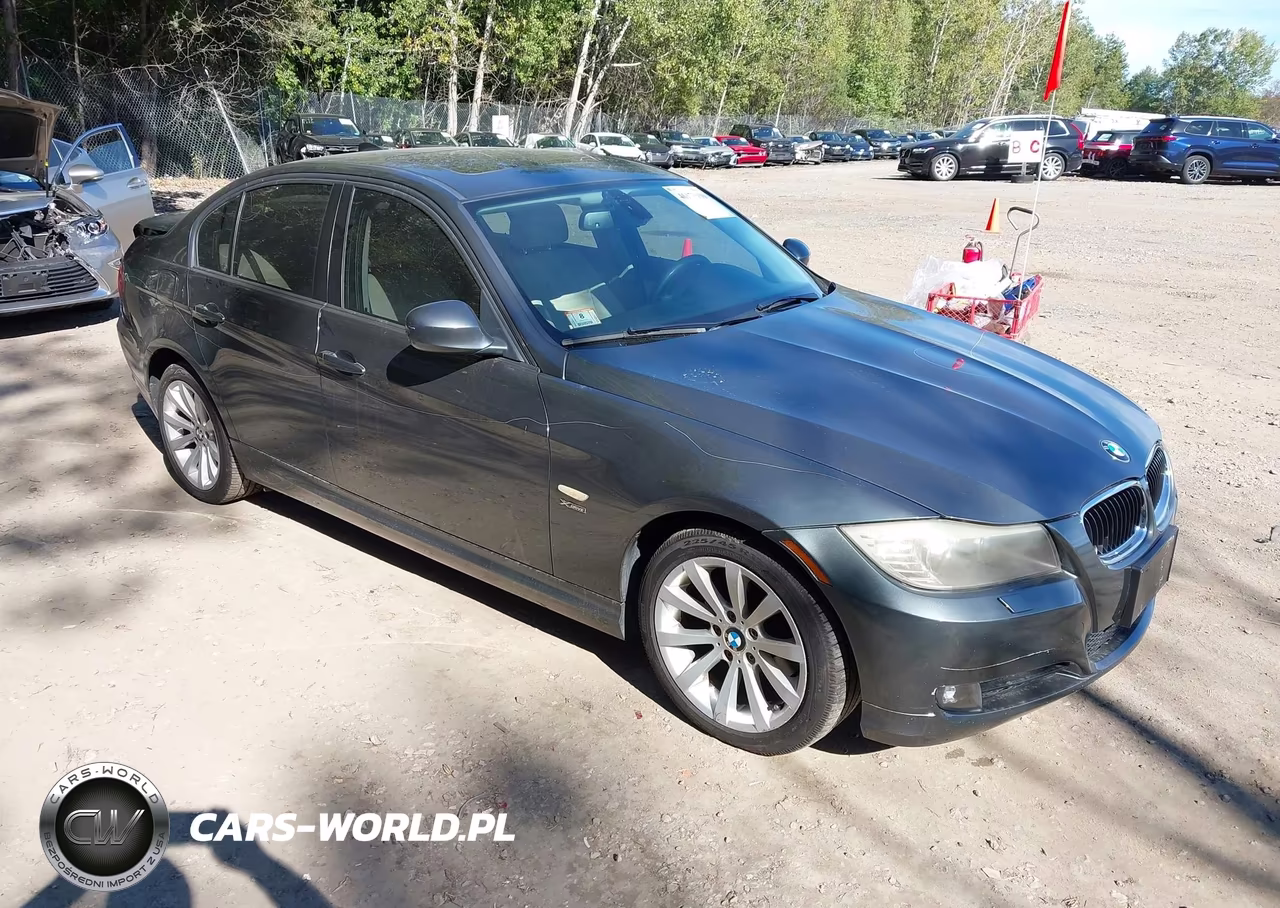 2011 BMW 328I xDrive – zdjęcie 1 z 11