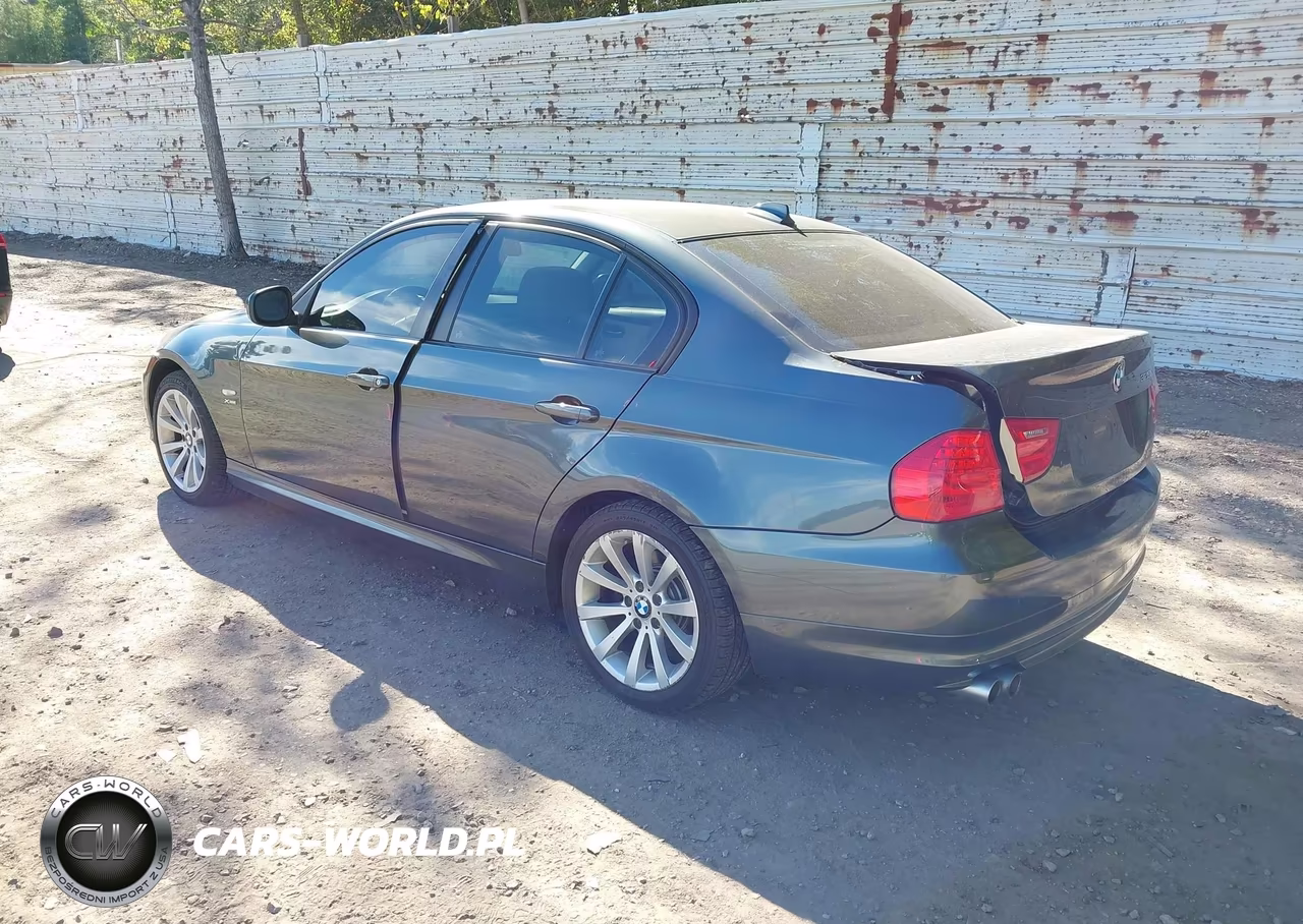 2011 BMW 328I xDrive VIN:WBAPK5G57BNN26927 - 3