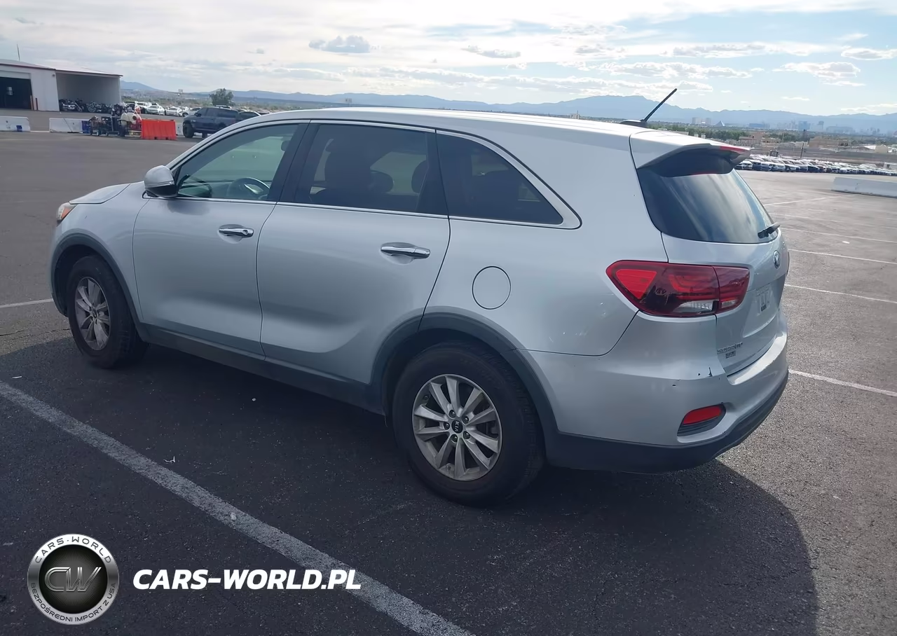 2019 Kia Sorento 3.3L Lx VIN:5XYPG4A52KG559932 - 3