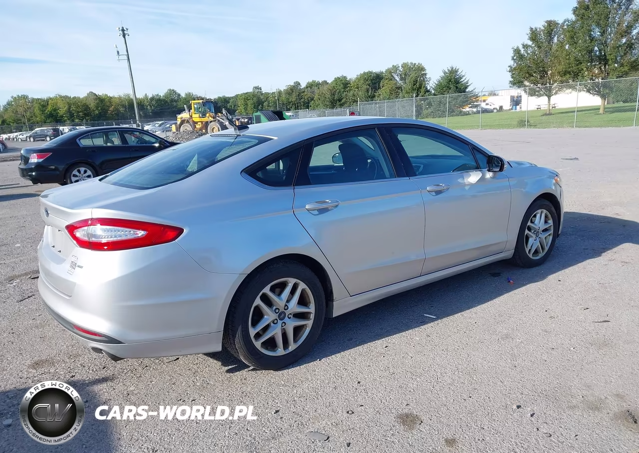 2015 Ford Fusion Se VIN:1FA6P0H77F5101481 - 4