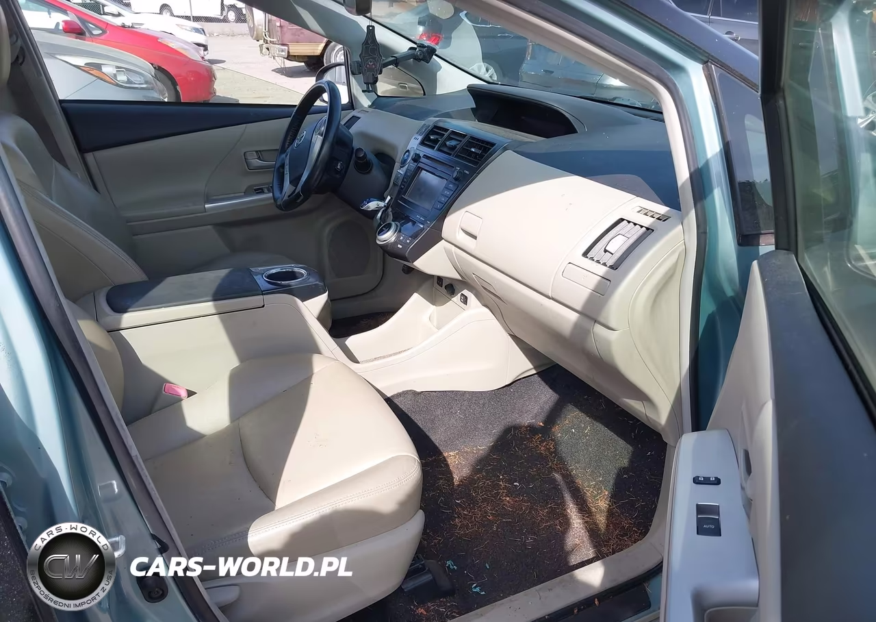 2013 Toyota Prius V Five VIN:JTDZN3EU9D3188415 - 5