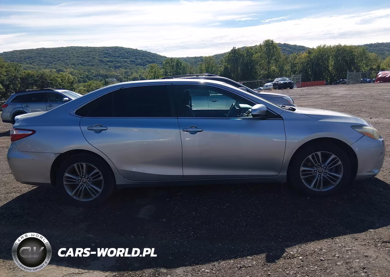 2015 Toyota Camry Se VIN:4T1BF1FK6FU946347 - 13