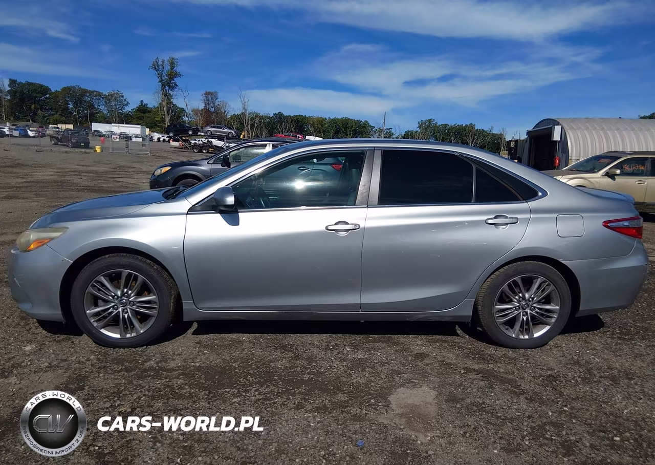 2015 Toyota Camry Se VIN:4T1BF1FK6FU946347 - 14