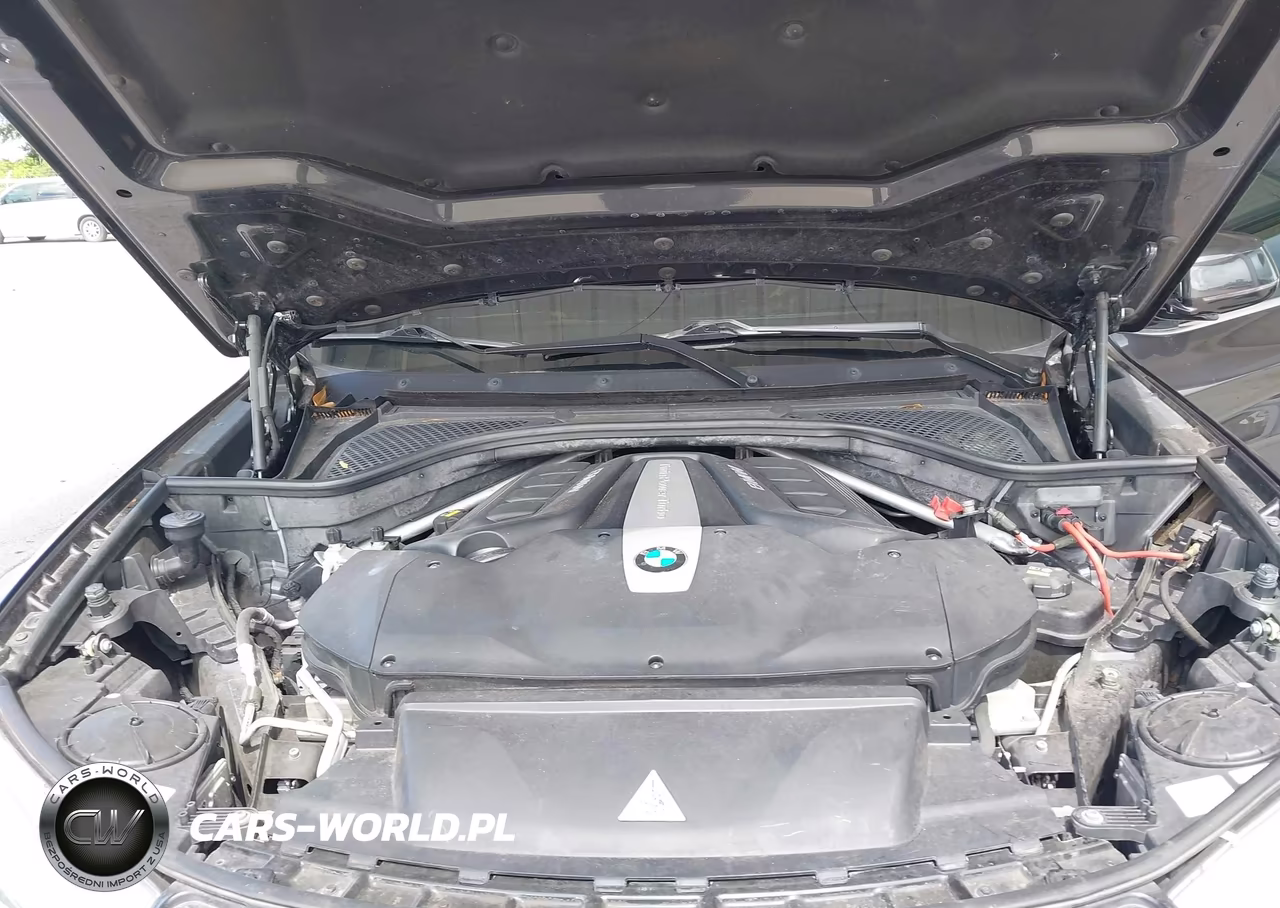 2015 BMW X5 xDrive50I VIN:5UXKR6C51F0J78080 - 10