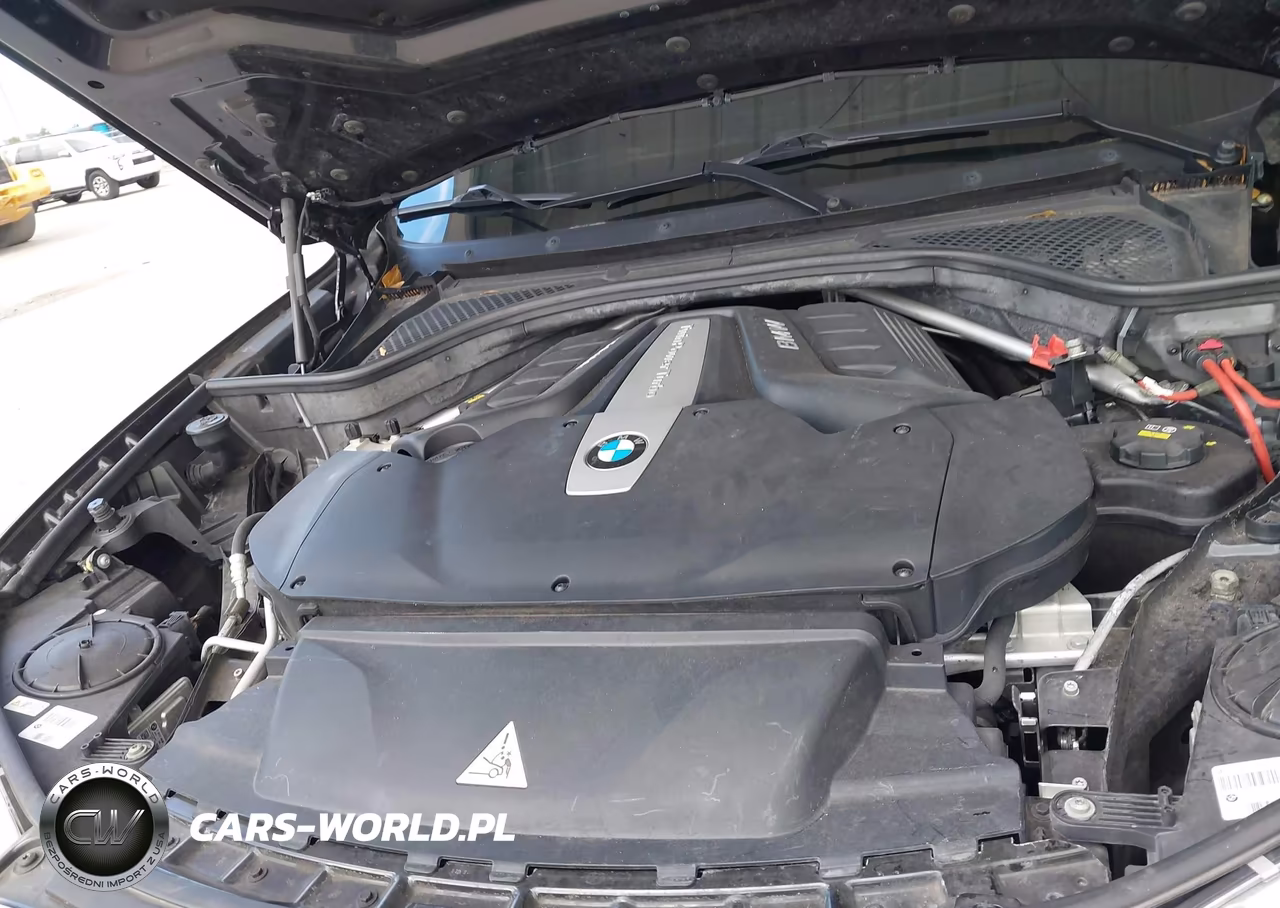 2015 BMW X5 xDrive50I VIN:5UXKR6C51F0J78080 - 6