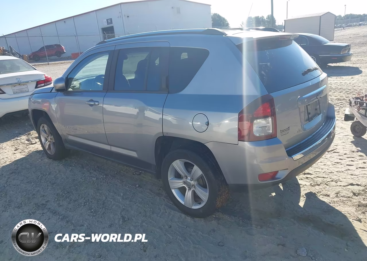 2015 Jeep Compass High Altitude Edition VIN:1C4NJCEA1FD198532 - 3