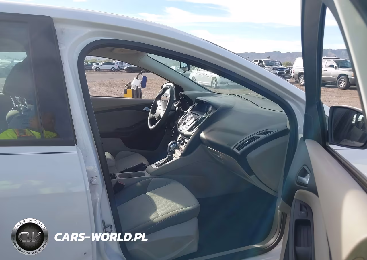 2013 Ford Focus Se VIN:1FADP3F27DL145263 - 5