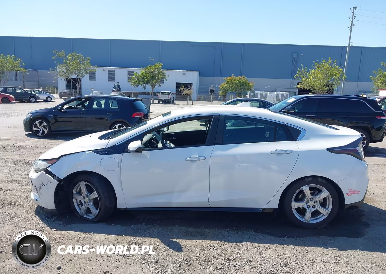 2018 Chevrolet Volt Lt VIN:1G1RC6S59JU126886 - 13