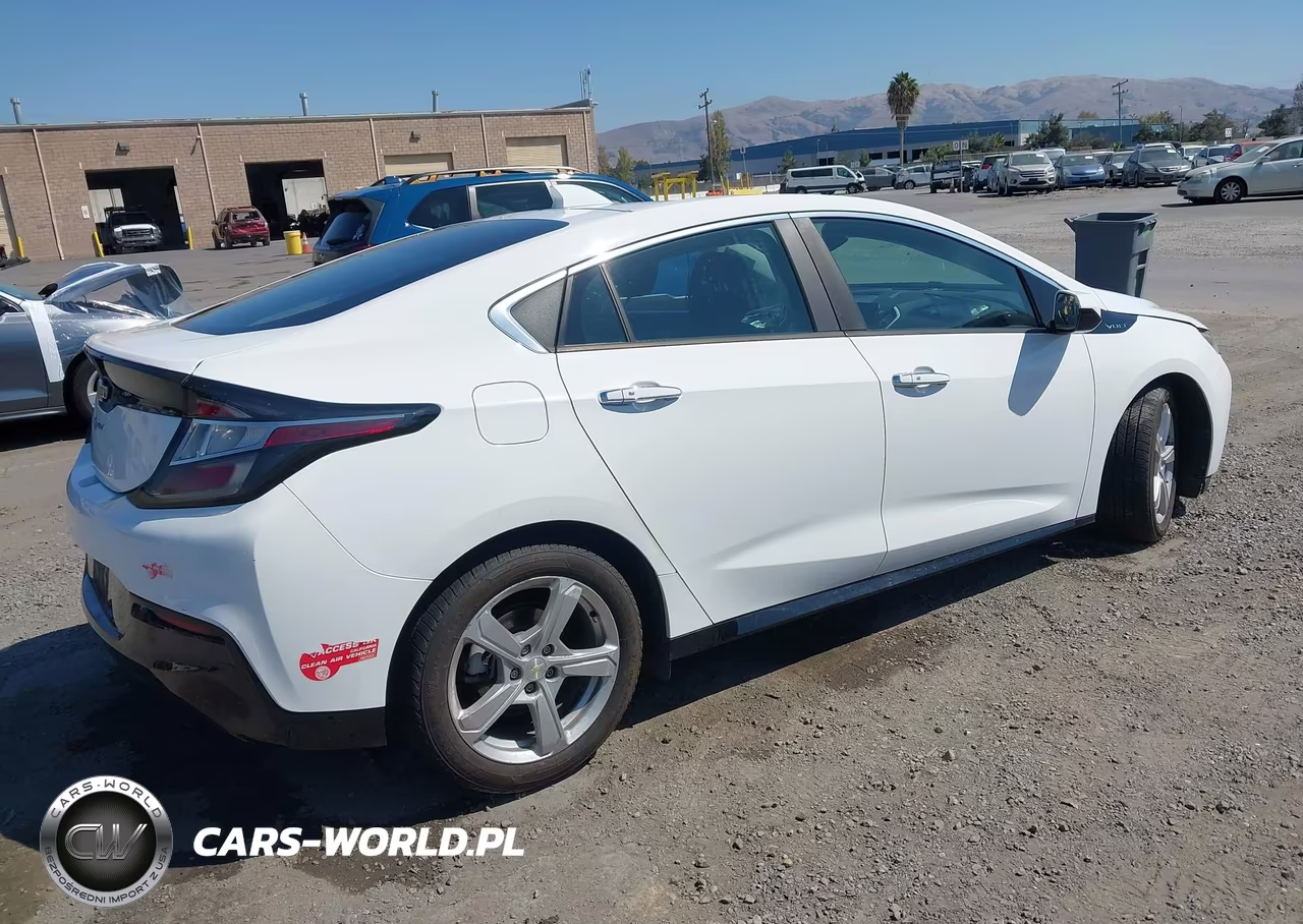2018 Chevrolet Volt Lt VIN:1G1RC6S59JU126886 - 4