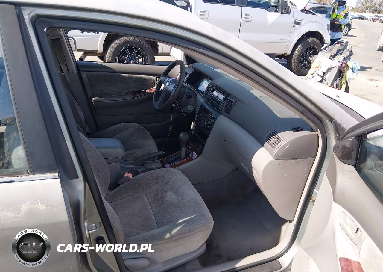 2004 Toyota Corolla Le VIN:1NXBR32E84Z213250 - 5