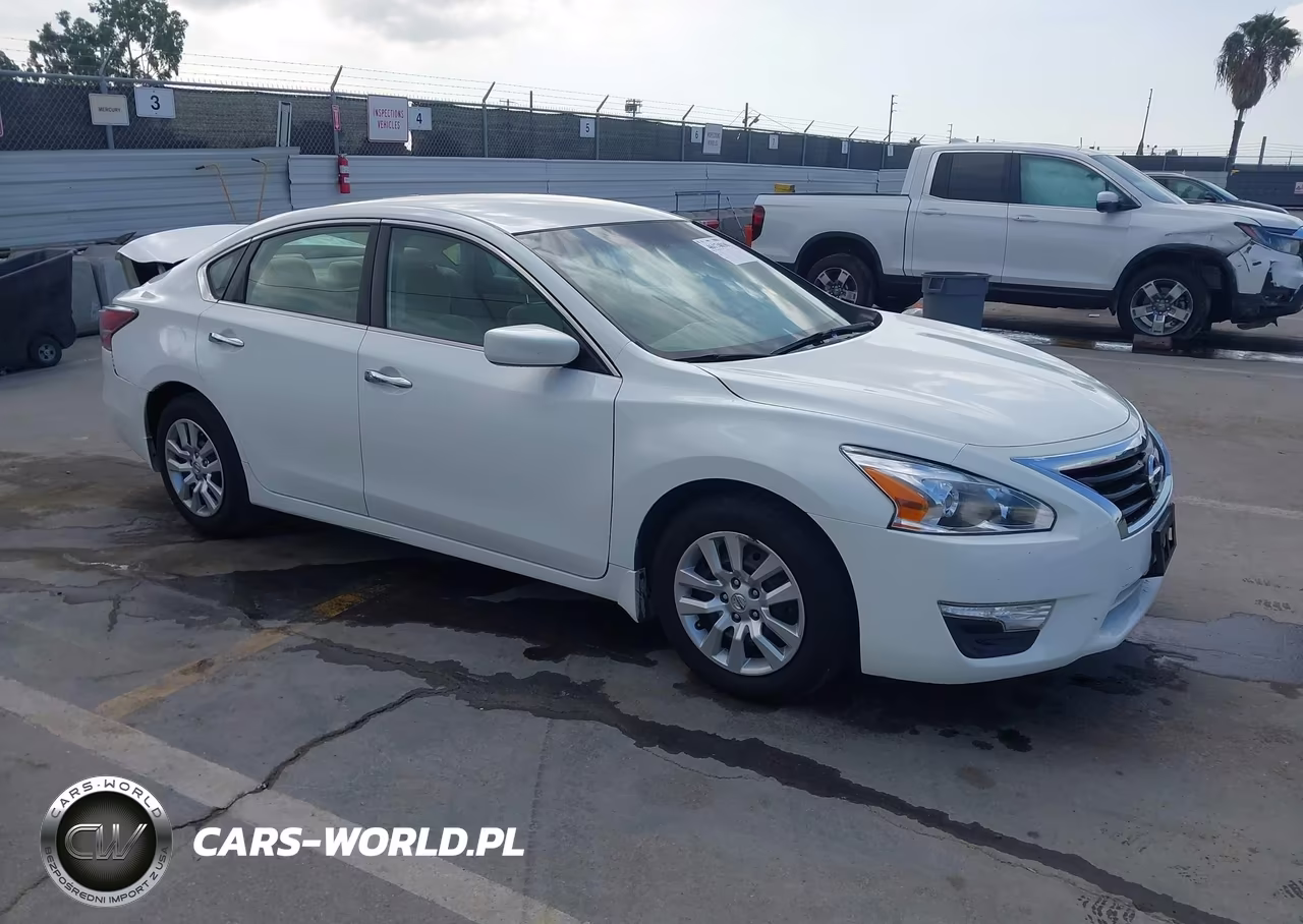 2015 Nissan Altima 2.5 S – zdjęcie 1 z 16