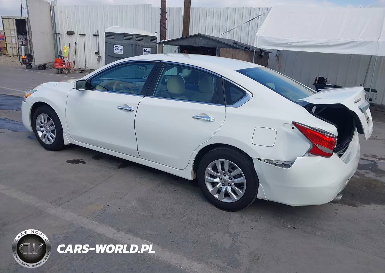 2015 Nissan Altima 2.5 S VIN:1N4AL3AP6FC461287 - 3