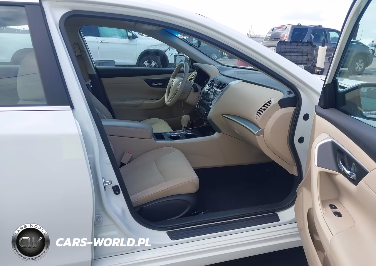 2015 Nissan Altima 2.5 S VIN:1N4AL3AP6FC461287 - 5