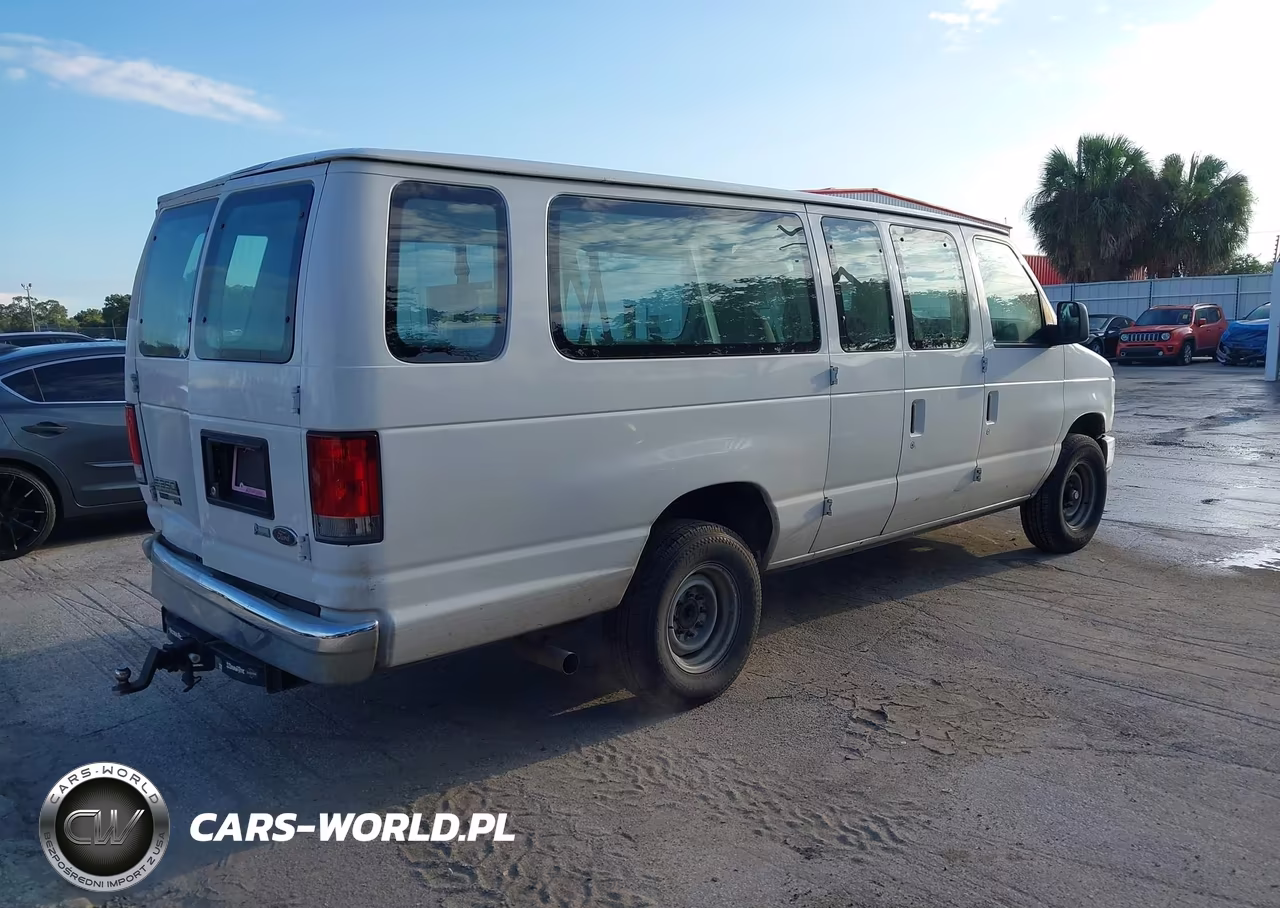 2014 Ford E-350 Super Duty Xlt VIN:1FBSS3BL9EDA31974 - 4