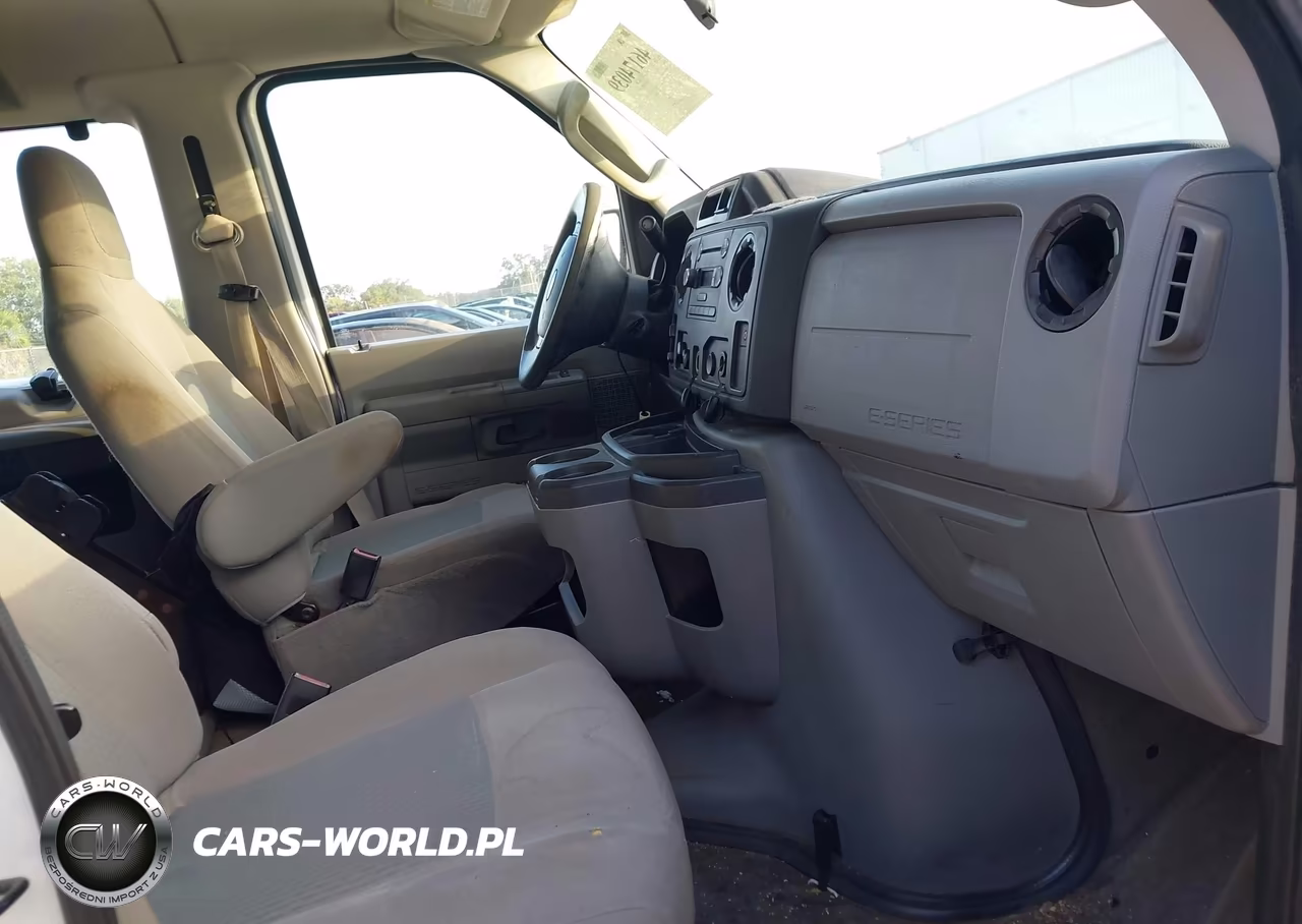 2014 Ford E-350 Super Duty Xlt VIN:1FBSS3BL9EDA31974 - 5