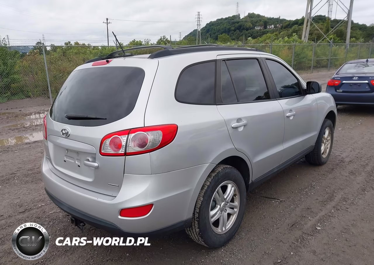2012 Hyundai Santa Fe Gls VIN:5XYZGDAB7CG157582 - 4
