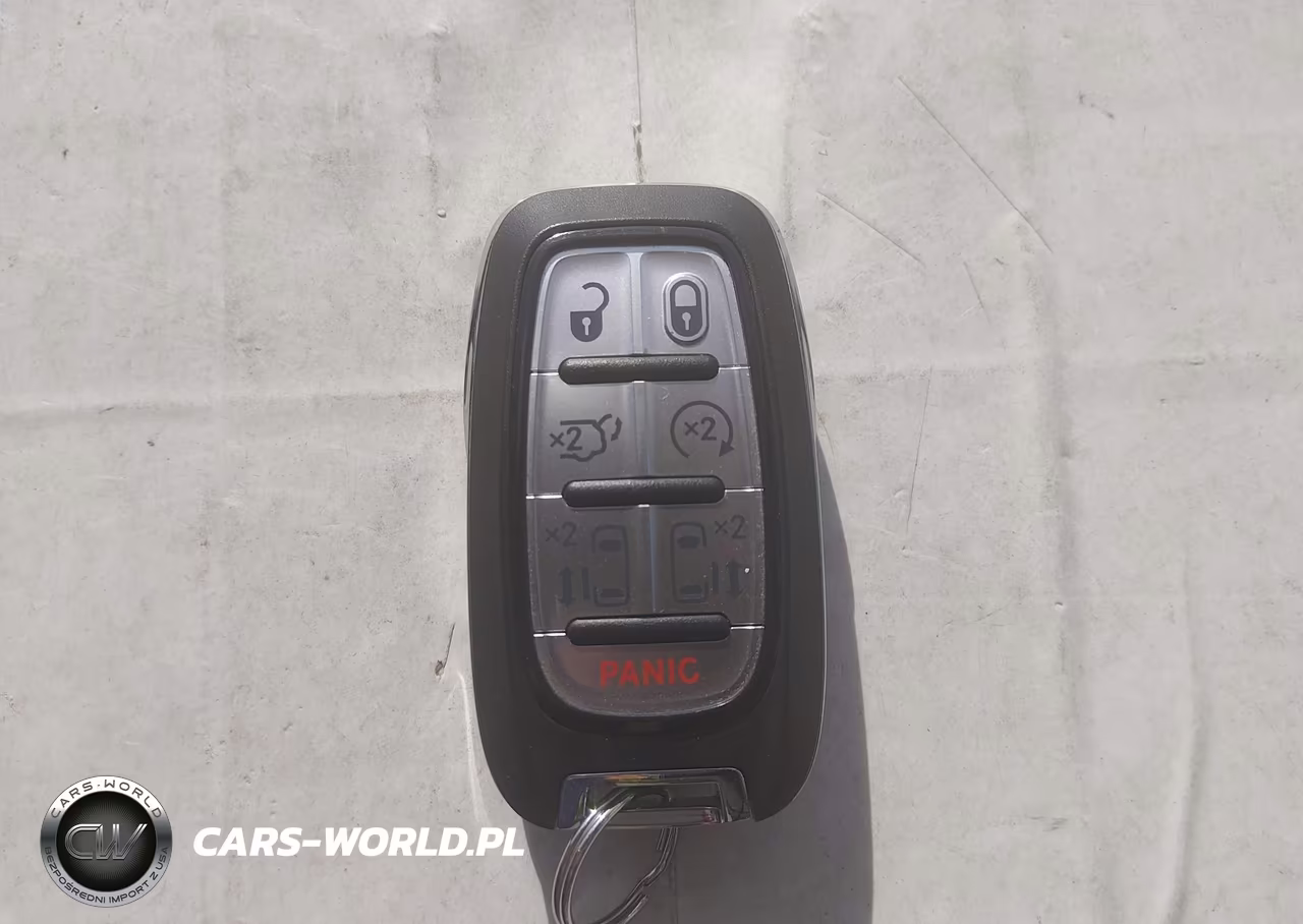 2023 Chrysler Pacifica Hybrid Limited VIN:2C4RC1S79PR618870 - 11