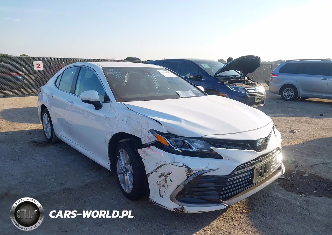 2023 Toyota Camry Le
