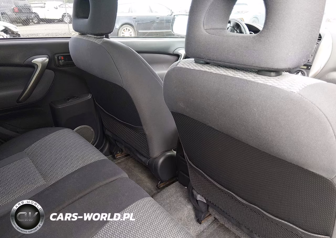 2004 Toyota Rav4 VIN:JTEHD20V946000723 - 8