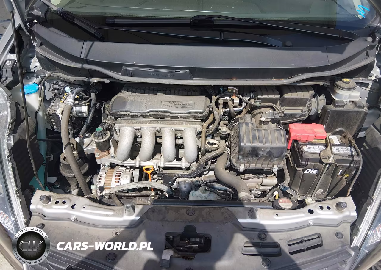 2013 Honda Fit Sport VIN:JHMGE8H52DC029792 - 10