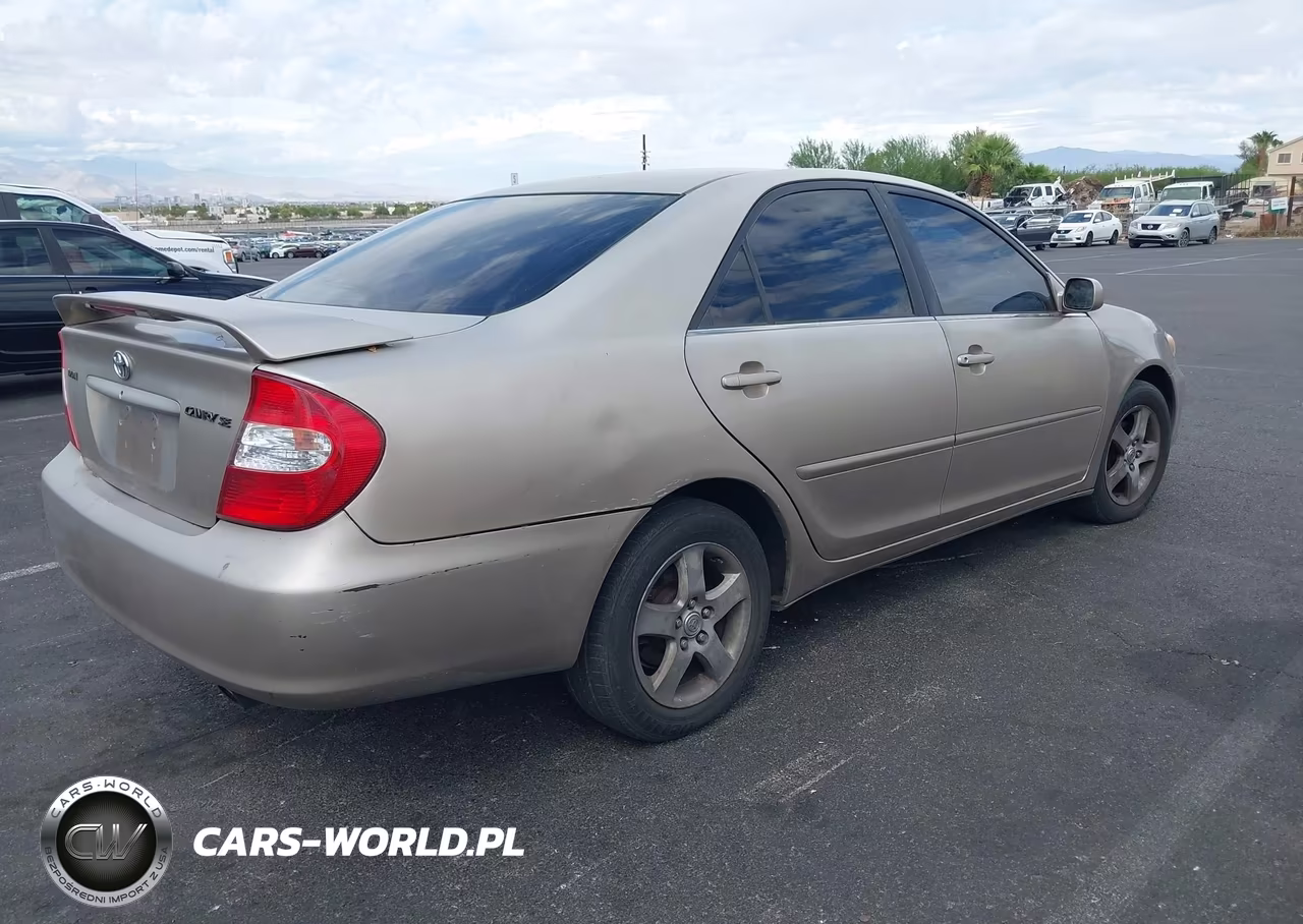 2003 Toyota Camry Se VIN:JTDBE32K530146215 - 4