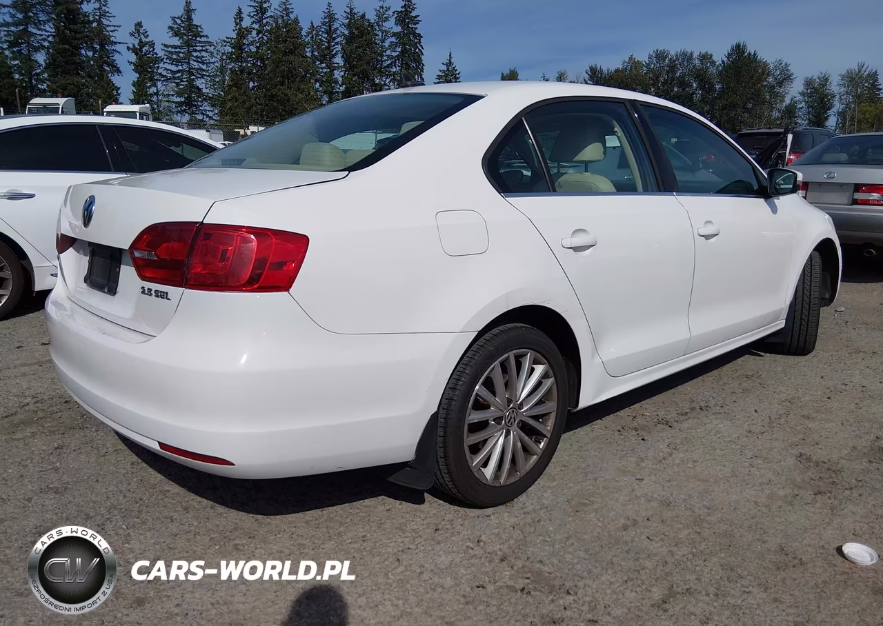 2011 Volkswagen Jetta 2.5L Sel VIN:3VWLZ7AJXBM394770 - 4