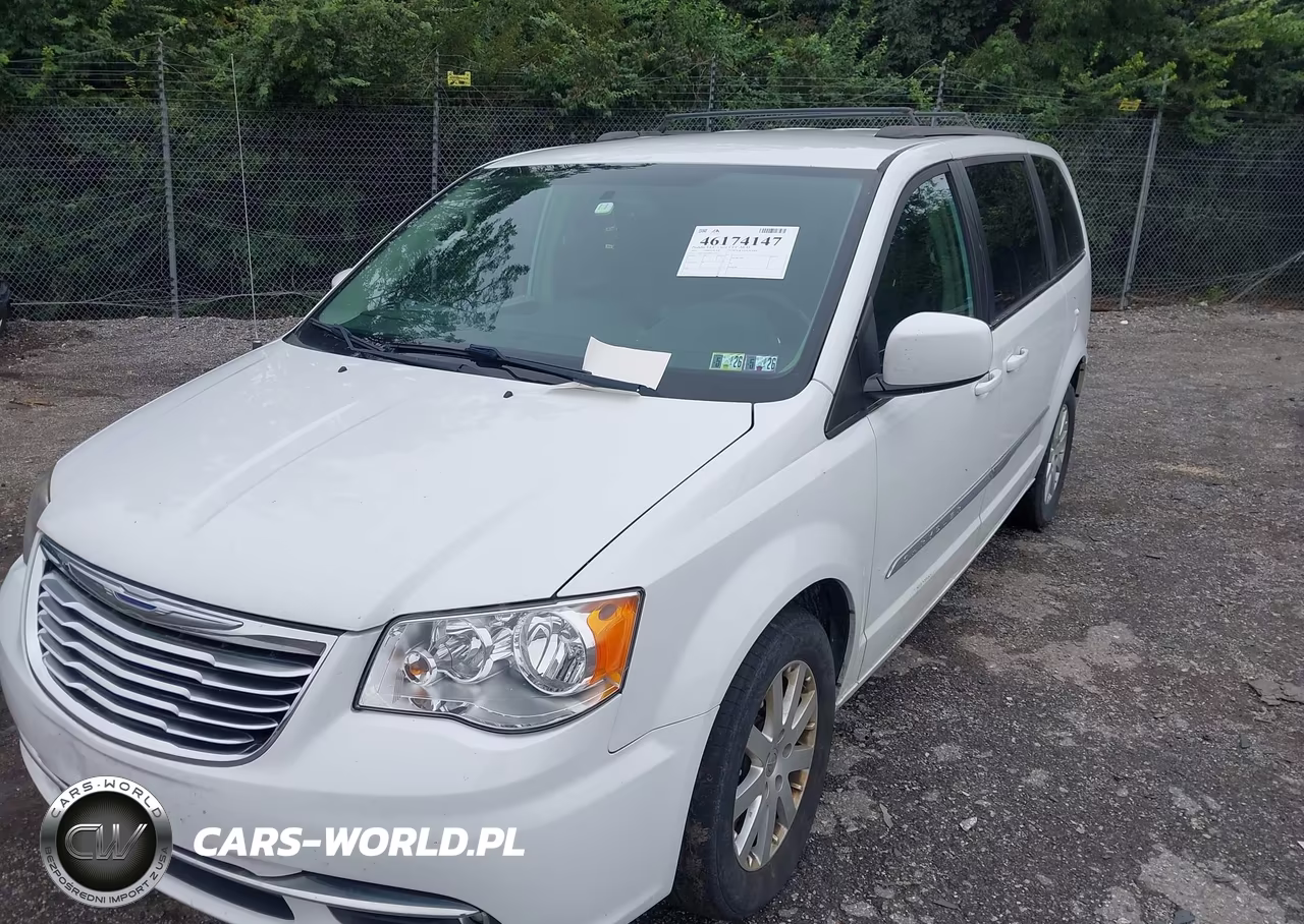 2015 Chrysler Town & Country Touring VIN:2C4RC1BG4FR552243 - 12