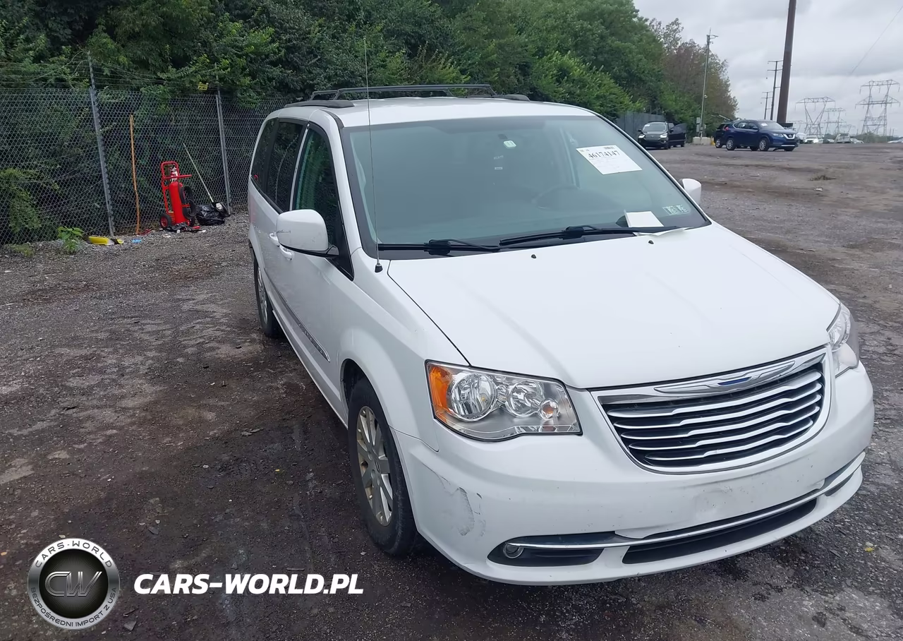 2015 Chrysler Town & Country Touring VIN:2C4RC1BG4FR552243 - 6