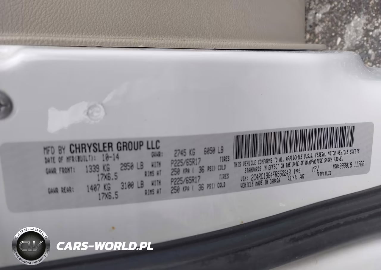 2015 Chrysler Town & Country Touring VIN:2C4RC1BG4FR552243 - 9