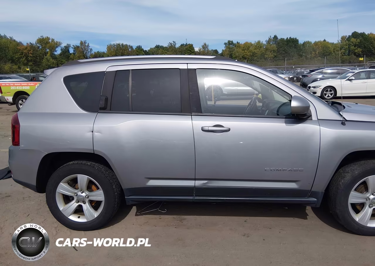 2015 Jeep Compass High Altitude Edition VIN:1C4NJDEB1FD131024 - 13