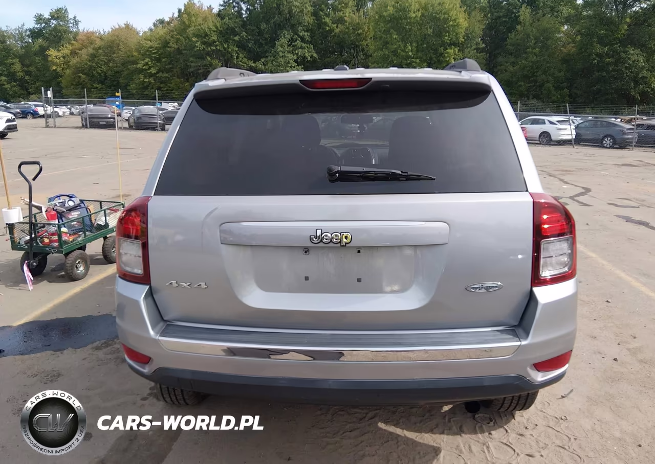 2015 Jeep Compass High Altitude Edition VIN:1C4NJDEB1FD131024 - 16