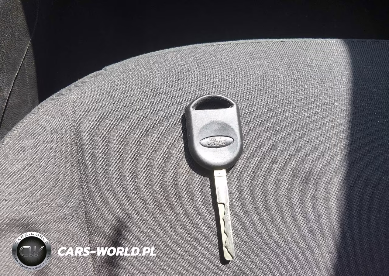 2015 Ford Fiesta S VIN:3FADP4AJ8FM145746 - 11