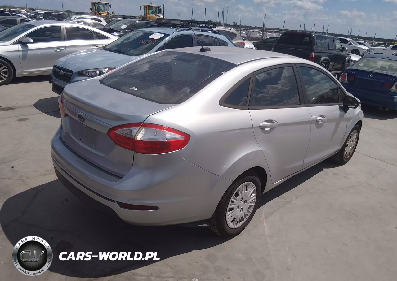 2015 Ford Fiesta S VIN:3FADP4AJ8FM145746 - 4