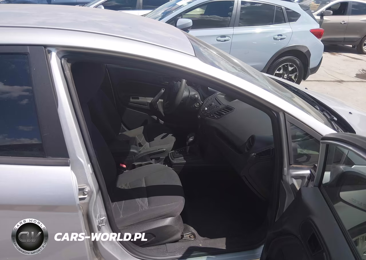 2015 Ford Fiesta S VIN:3FADP4AJ8FM145746 - 5