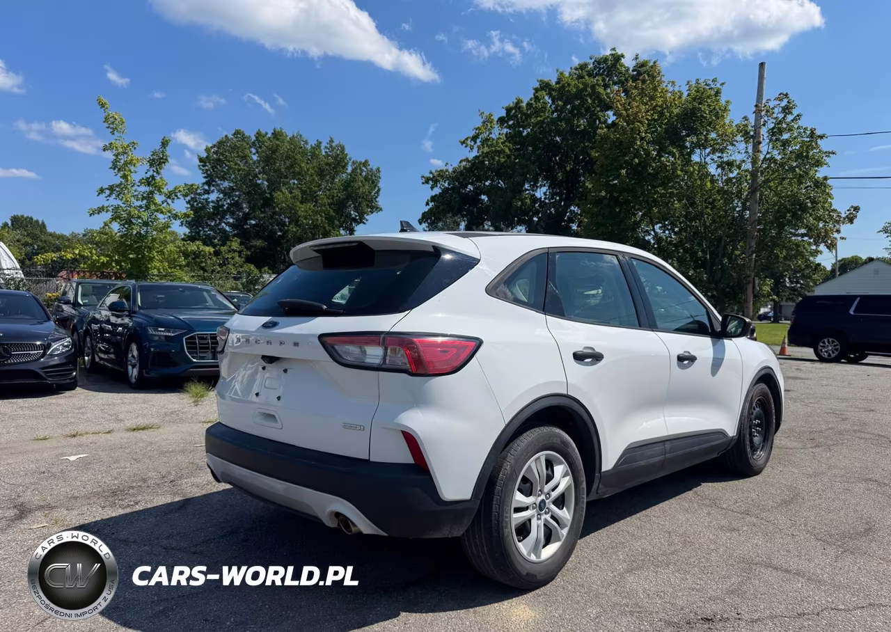 2020 Ford Escape S VIN:1FMCU0F69LUA21662 - 4