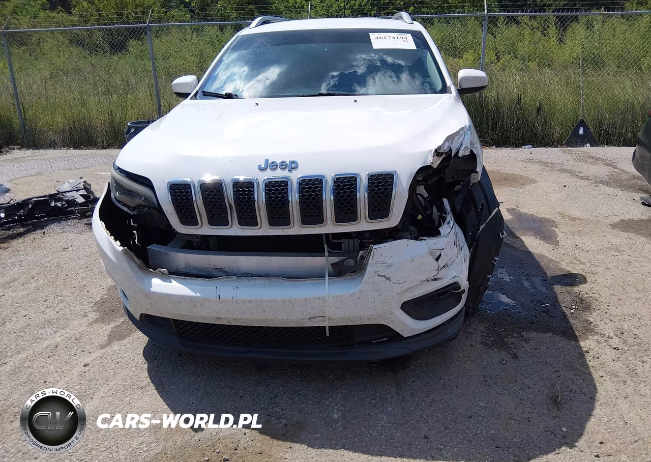 2019 Jeep Cherokee Latitude Plus Fwd VIN:1C4PJLLB0KD132570 - 6